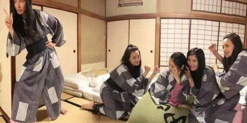 明星泪光背后的故事：情感流露与公众视线下的真实挣扎