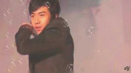 知名采花博主“中原炮王”最新视频引热议,内容尺度引发网友讨论